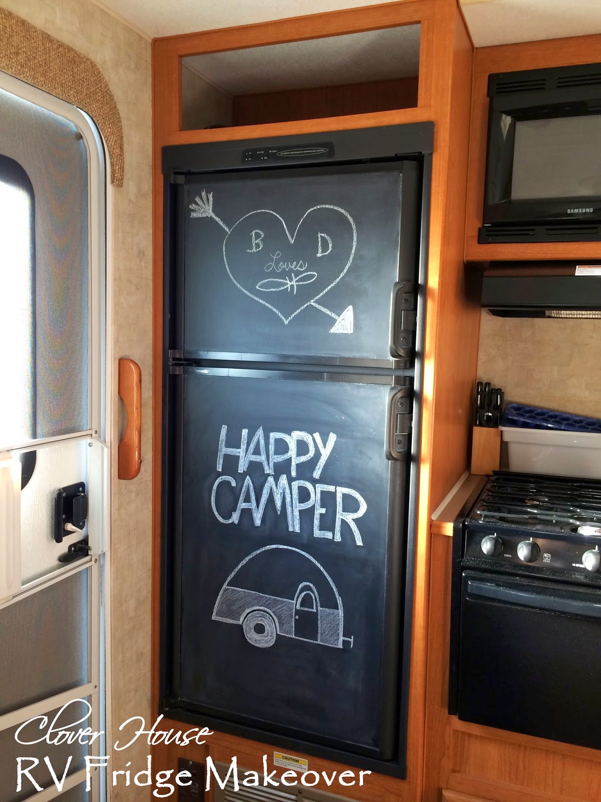 Clover House Rv Fridge Makeover With Chalk Paint Being That The Fridge Is Right Near Door Art Didn T Fair Too Well Must Be Time For Another Design