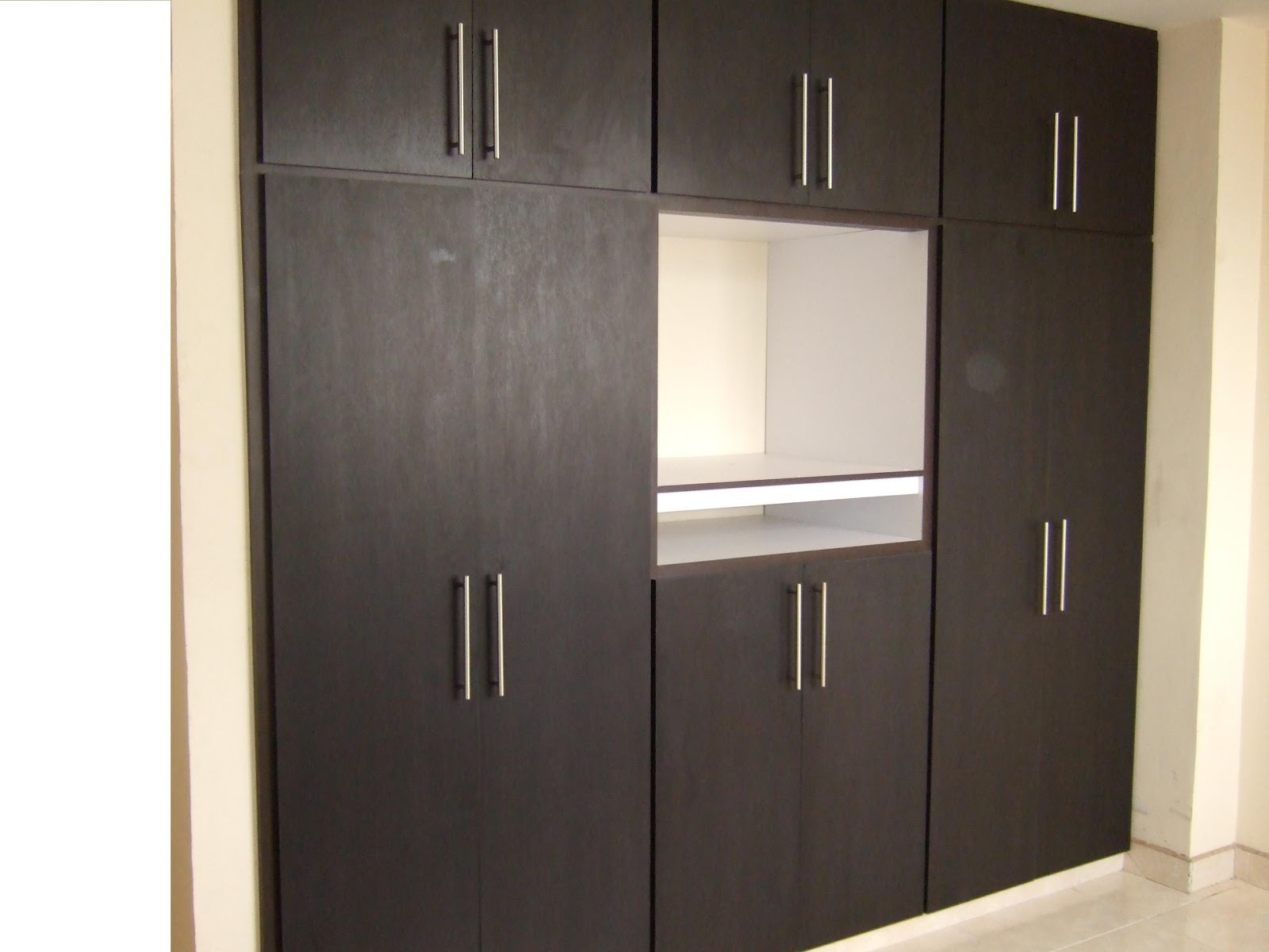 F&F COCINAS INTEGRALES: CLOSETS