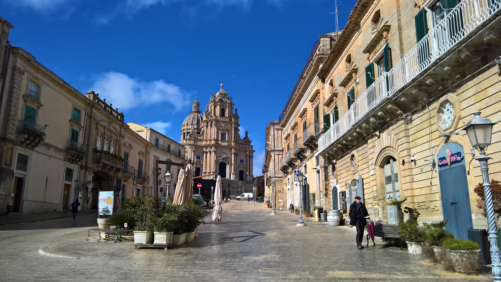 TravelMarx Six Days in Ragusa, Sicily