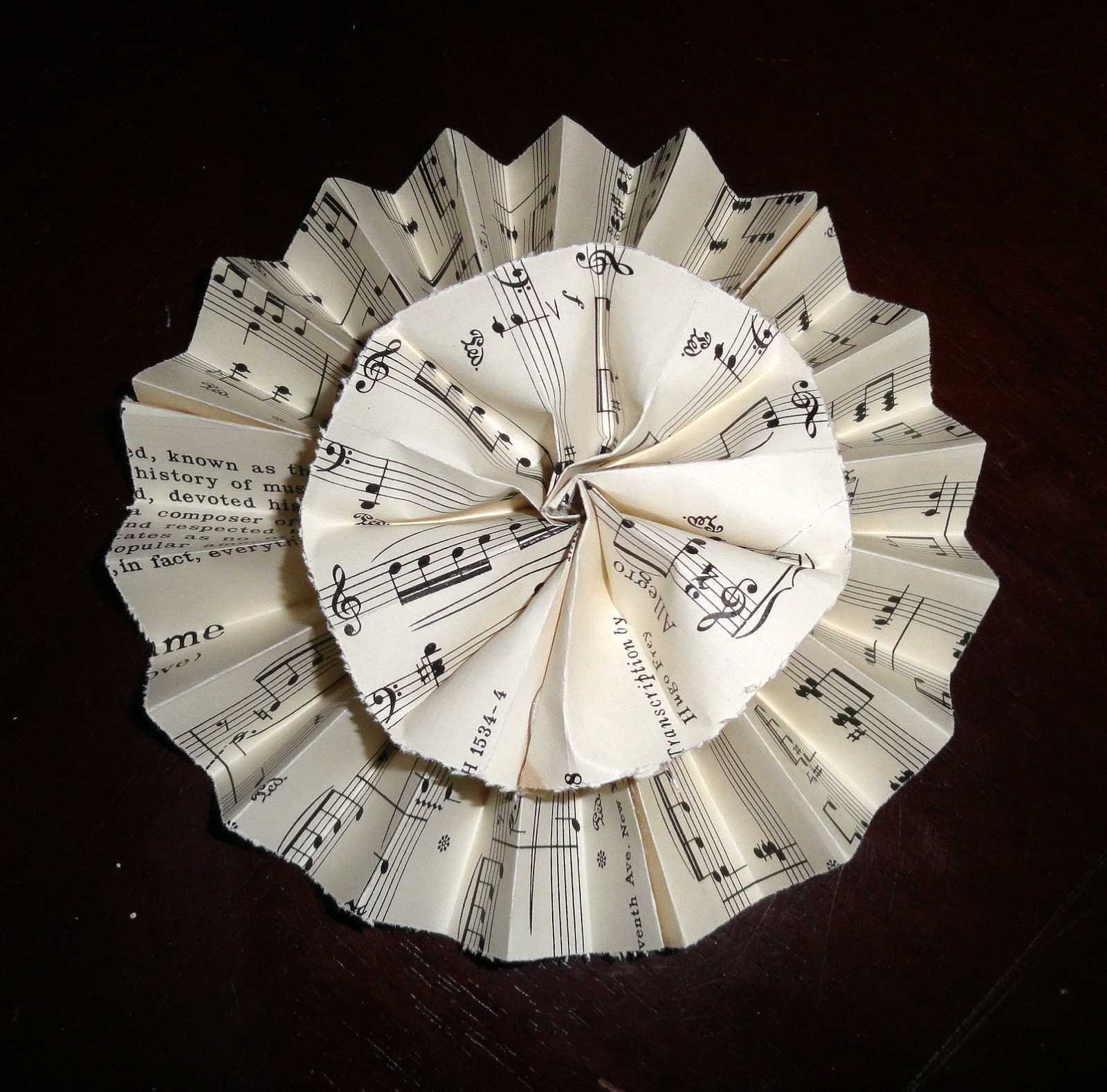 Sheet music wreath