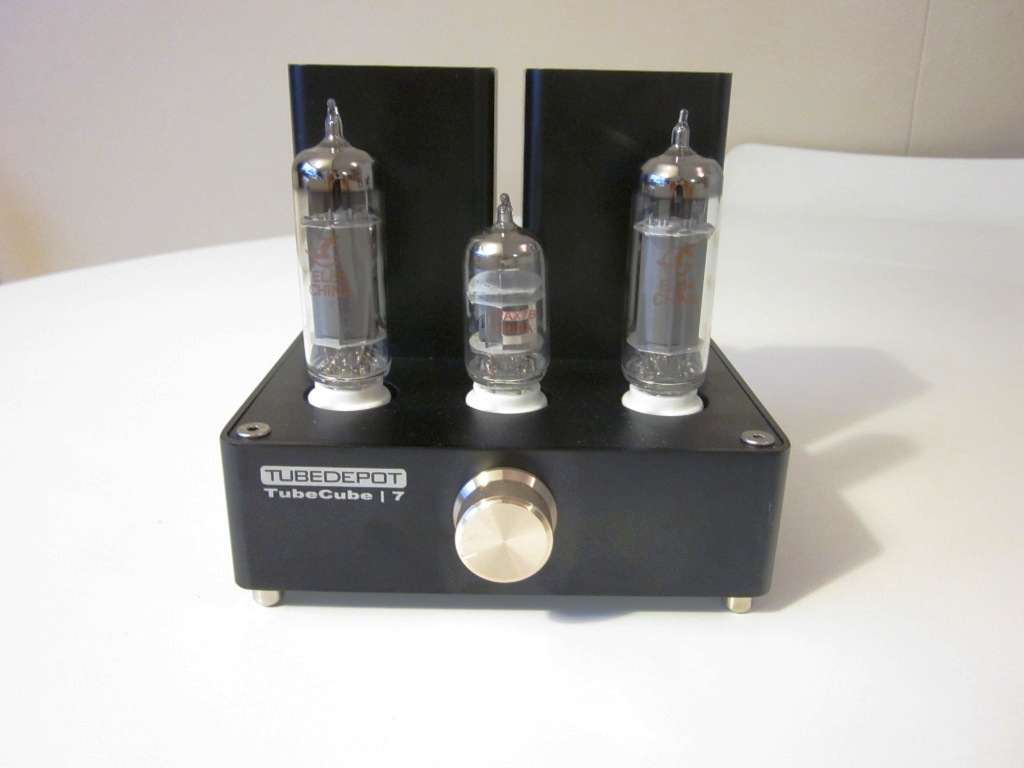 Speakerholic: TubeCube 7 tube amplifier