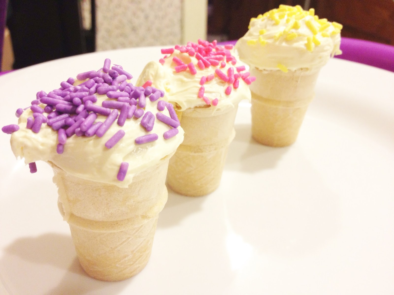Friday Favorites Mini Ice Cream Cone Cupcakes The Chirping Moms