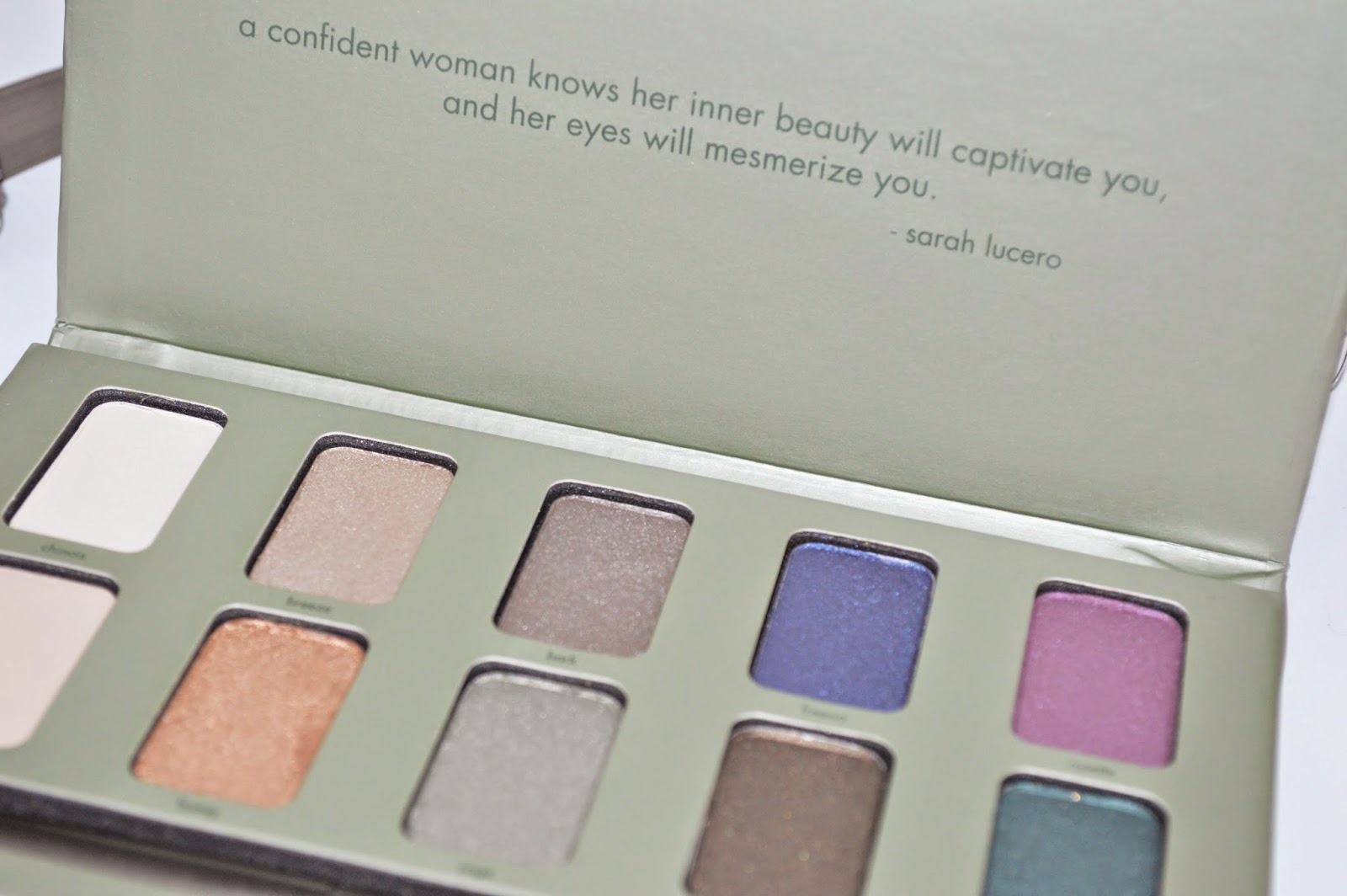 Swatchparade Stila In The Garden Eyeshadow Palette Mellis