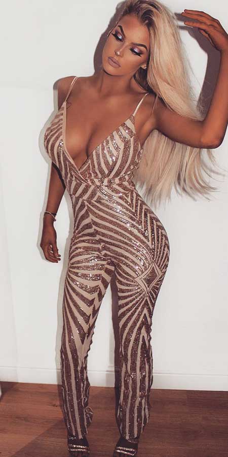 Sequin hourglass illusion jumpsuit | Looking for new year outfits ideas? Discover these 35+ New years outfits and new year clothes which are perfect as winter party outfits. party outfits ideas via higiggle.com outfit new year | party outfit night #fashion #style #outfits #party