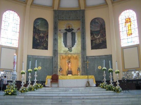 Altar of Sto. Domingo Church