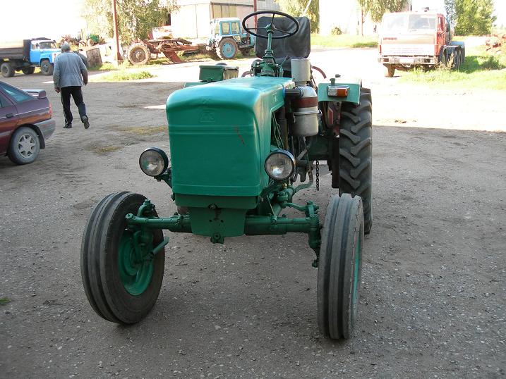 Т 25 ф. Трактор ХТЗ 25. Т-25 ХТЗ. Трактор т 25 Харьковского тракторного завода. Т-25 старый.