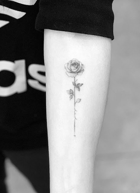 Tatuagens femininas de flores