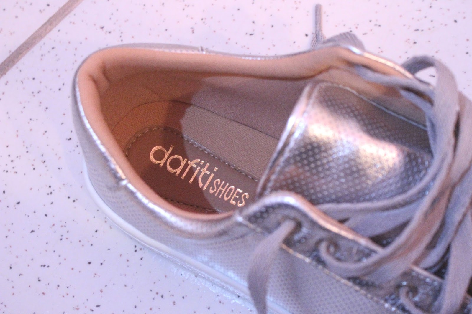 kanui promoção 4 tenis por 199