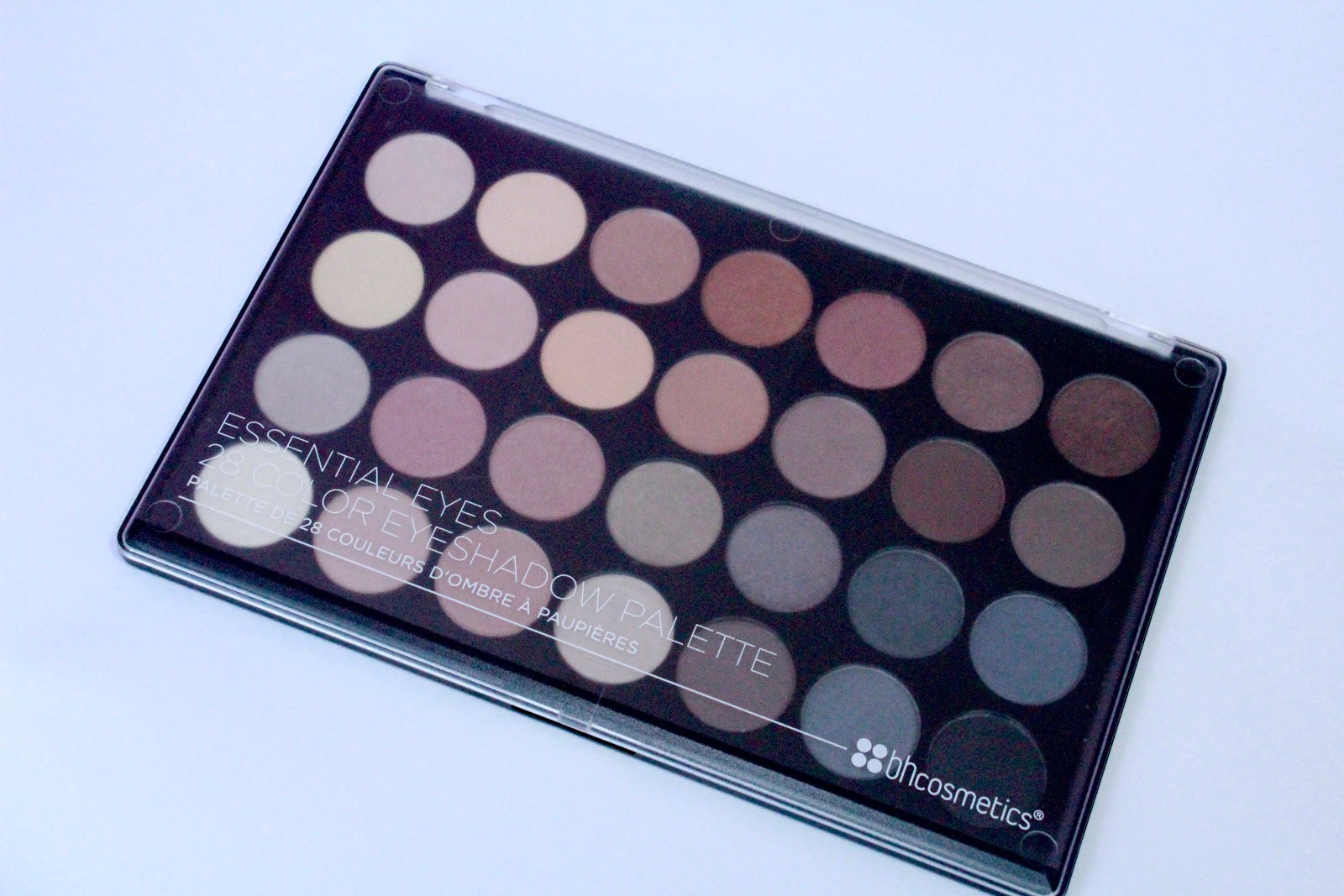BH Cosmetics Essential Eyes 28 Color Eyeshadow Palette Pretty Makeup