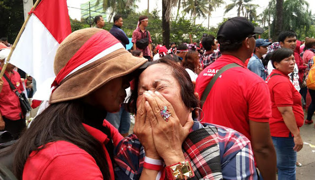 Terbongkar, Pendukung Ahok Bayaran dan Direkayasa Menangis