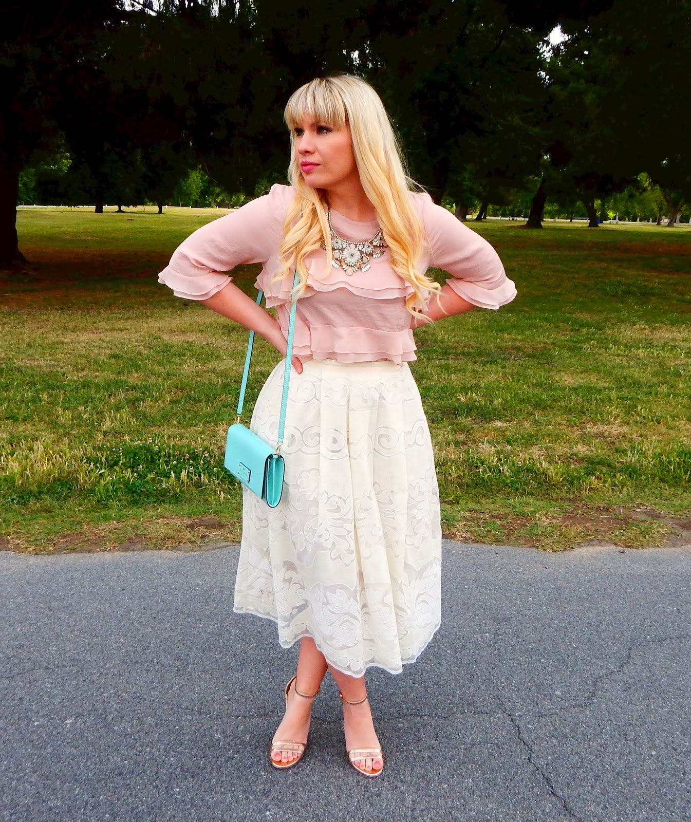 Pink Ruffle Top Outfit Idea