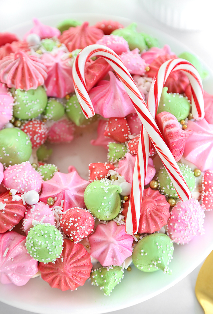 Meringue Christmas Wreath Cake Sprinkle Bakes