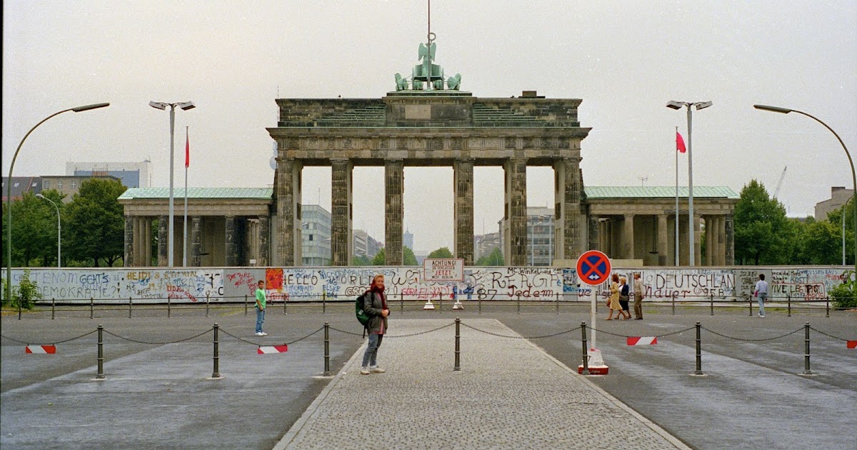 To Europe With Kids The Berlin Wall