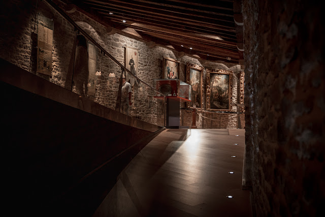 Museo, interior del castillo :: Canon EOS5D MkIII | ISO1600 | Canon 24-105 @45mm | f/4.0 | 1/15s