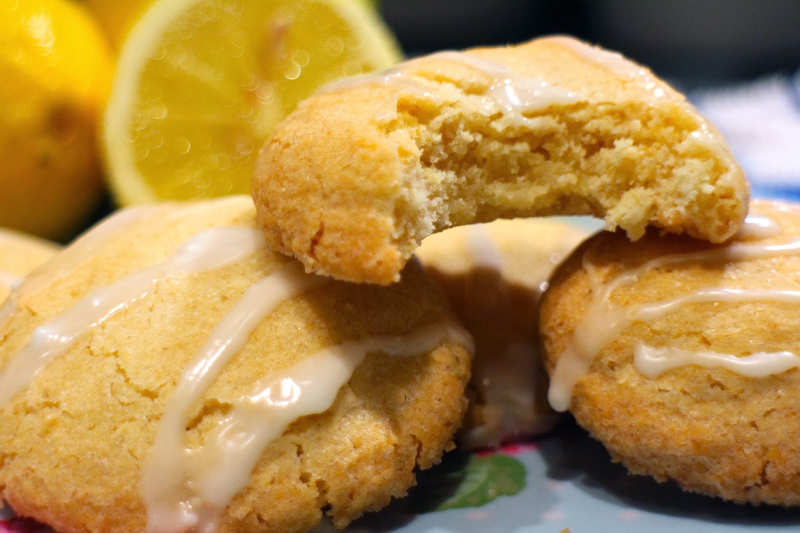 выпечка из желтков. торт с печенья и йогурта. пирог из йогурта. воздушный кекс. выпечка из желтков яиц.