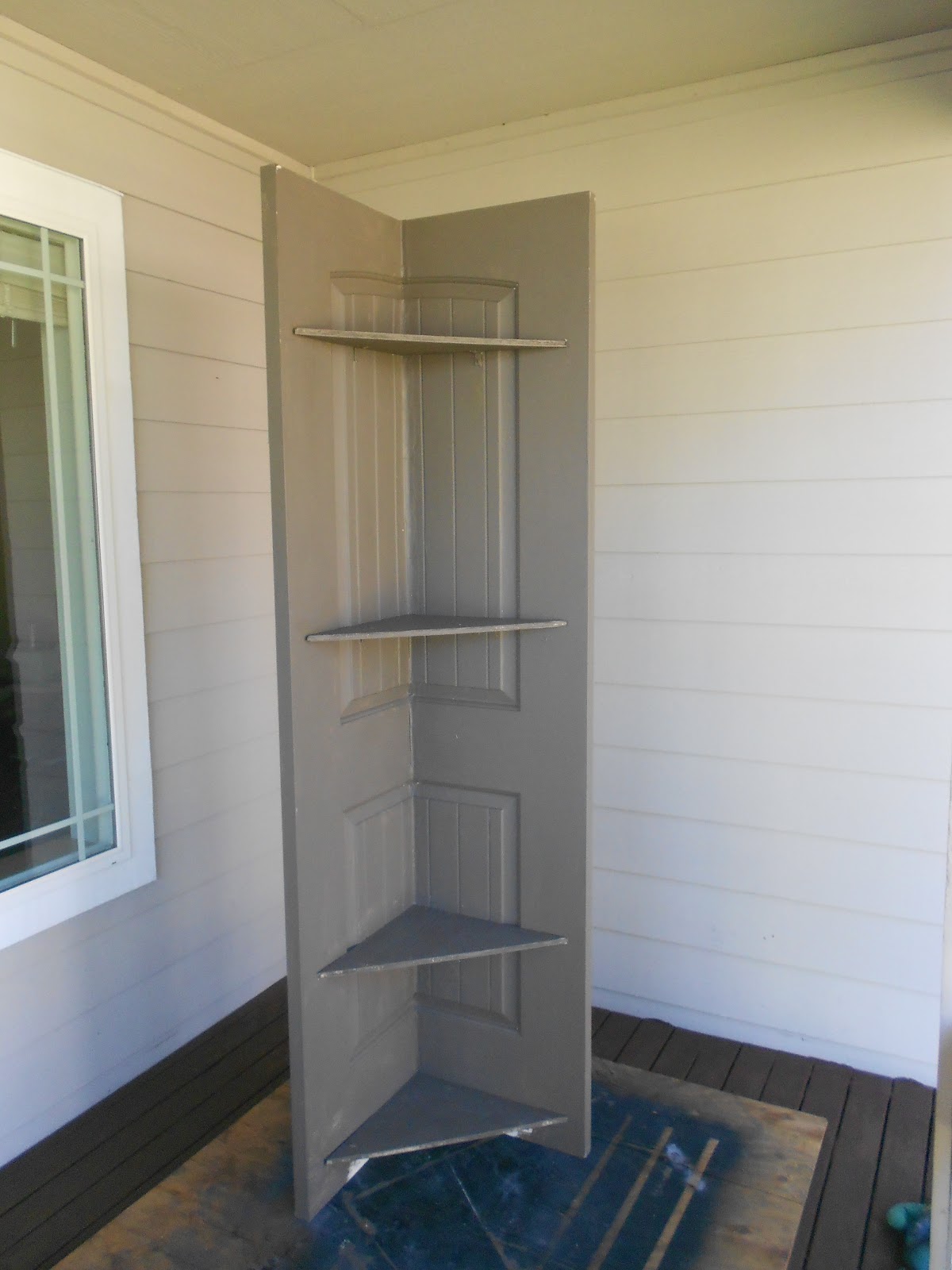 Junkin' Crafts Door Shelf Tutorial