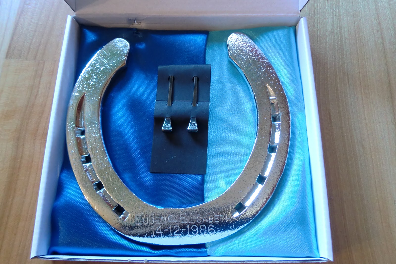 Ein Hufeisen als GlücksGeschenk und Glücksbringer