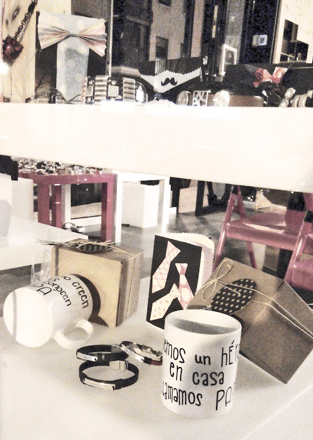 Tazas con frases Día del Padre, San Valentín, Gente feliz HMMD Handmademaniadecor. Tazas personalizadas ideal como regalo. Customized mugs for Father´s Day, Saint Valentine, Mother´s Day. Ideal as gift.