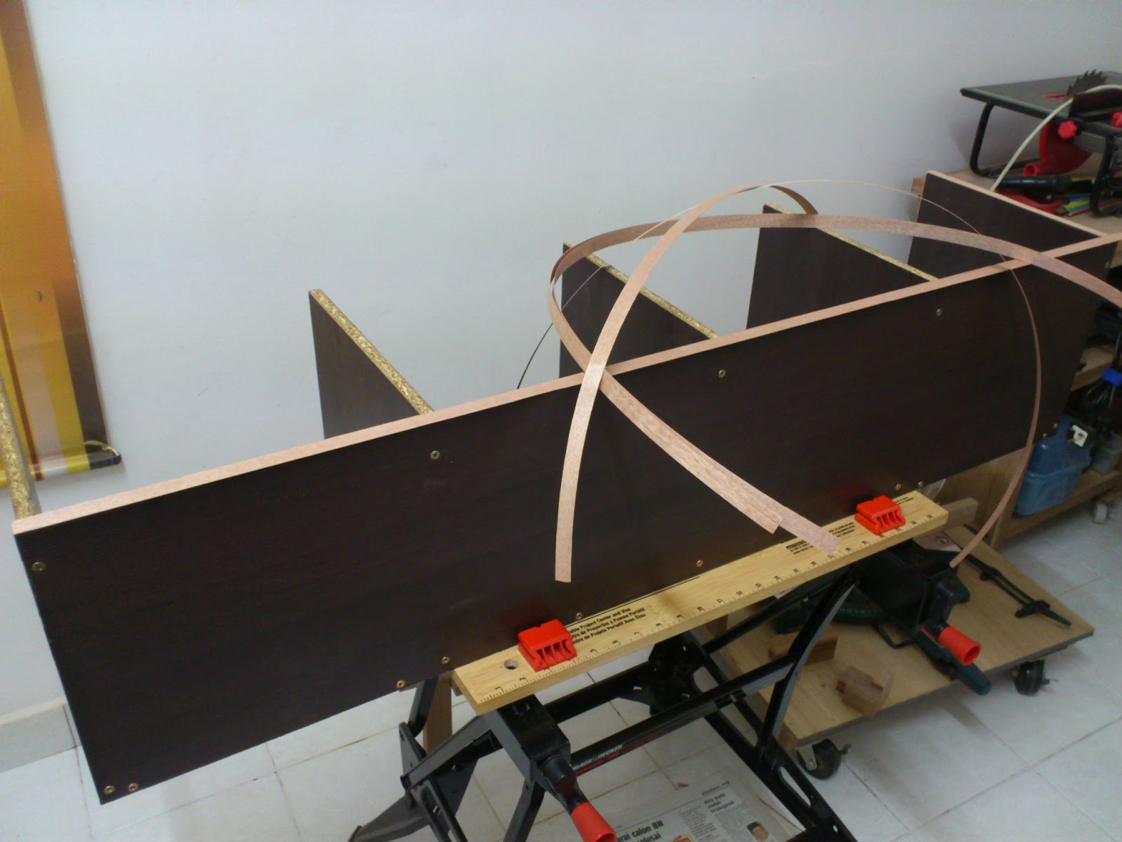 Rak Hiasan Laili Rambozzi Woodworking With Love Gambar Di Atas Adalah Proses Menampal Veneer Tu Pada Rak Tampal Senang Tapi Nak Trim Supaya Sama Dengan Sisi Yang Payah Sikit