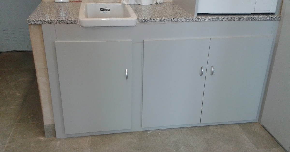 Ebanistería y Carpintería Ebano Astur: puertas en gris