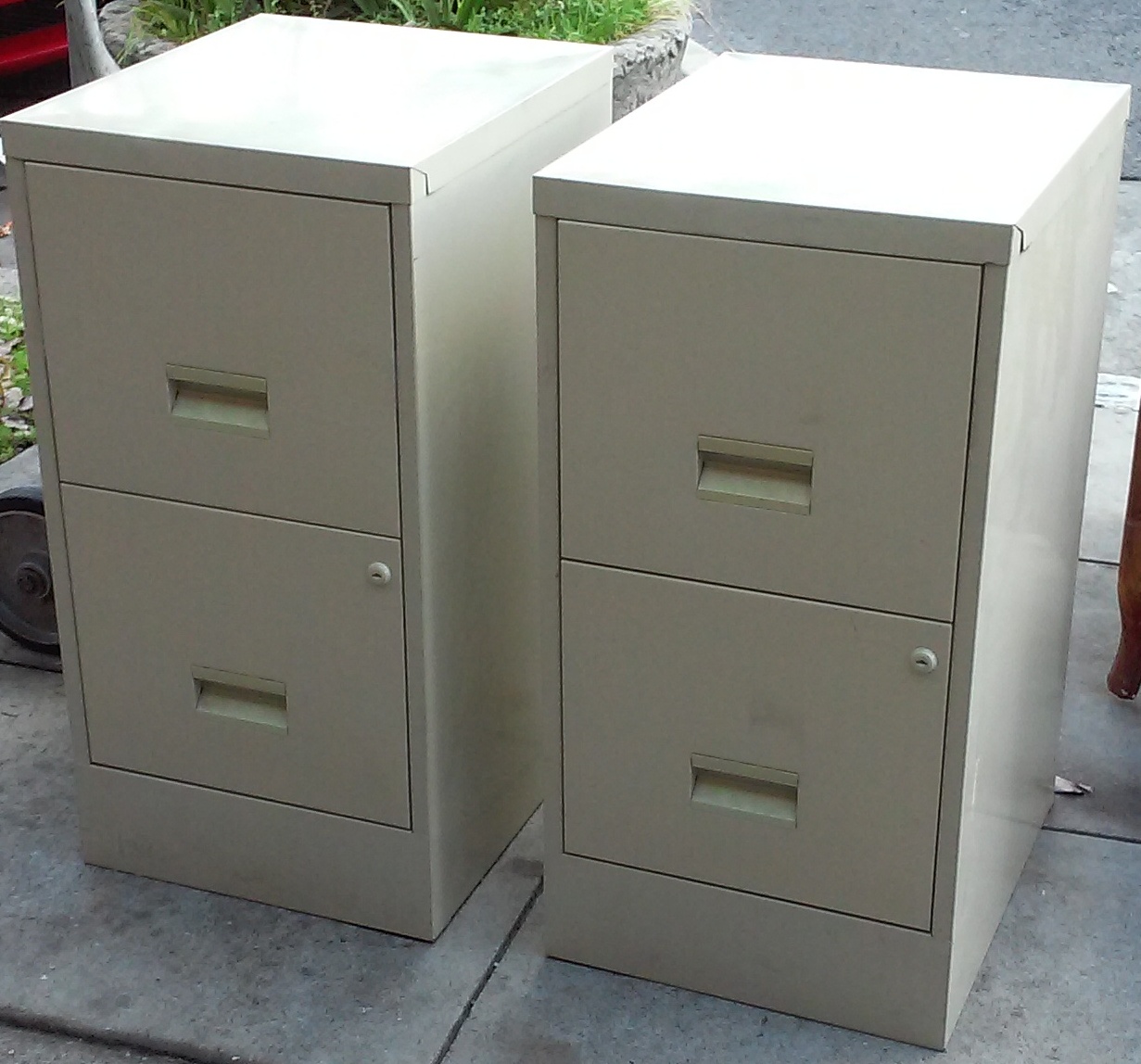 UHURU FURNITURE & COLLECTIBLES SOLD 2Drawer White Metal File