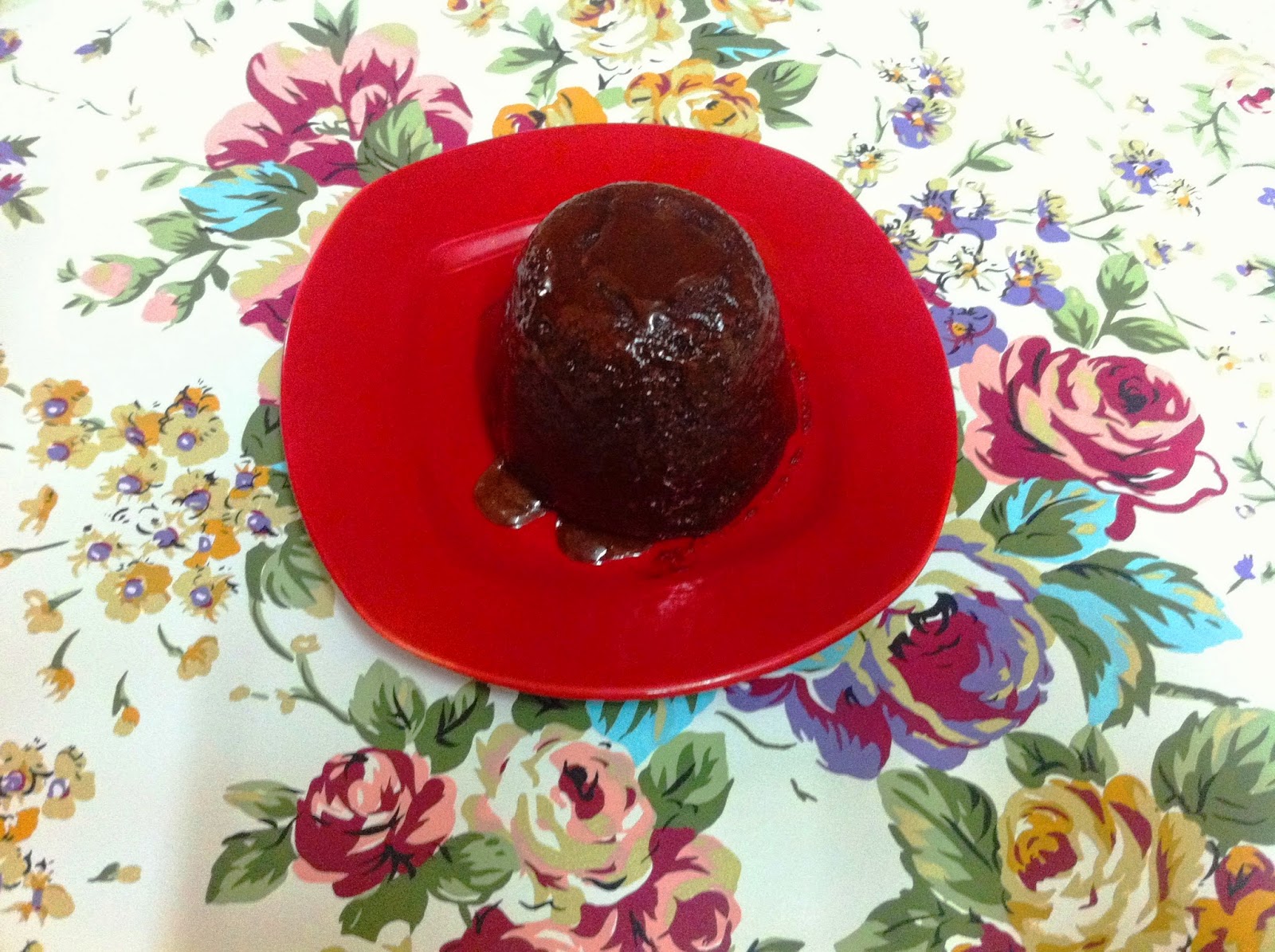 İstanbul Hanımefendisi 1 dakikada Mikrodalgada Fincan Kek