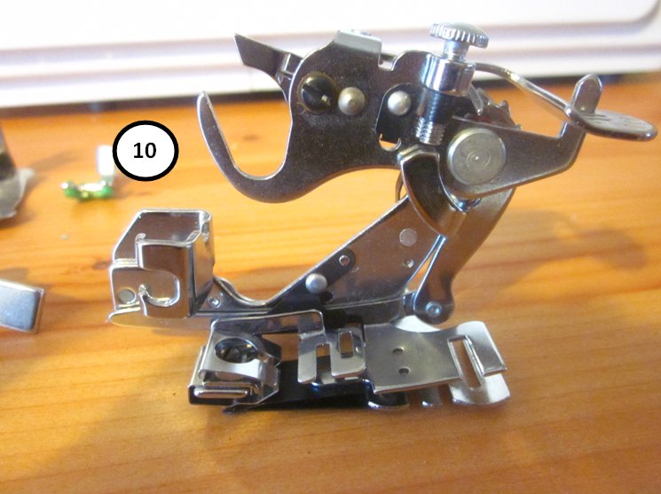 GeekySweetheart: Know anything about sewing machine feet?