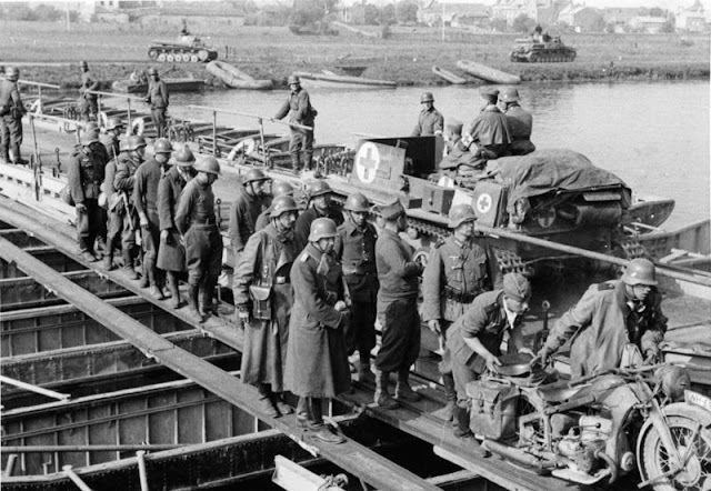 14 May 1940 worldwartwo.filminspector.com Wehrmacht Meuse
