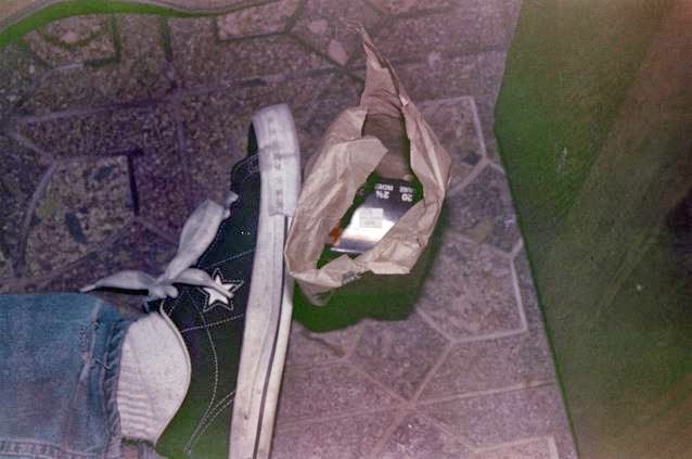Kurt Cobain scena suicidio piede