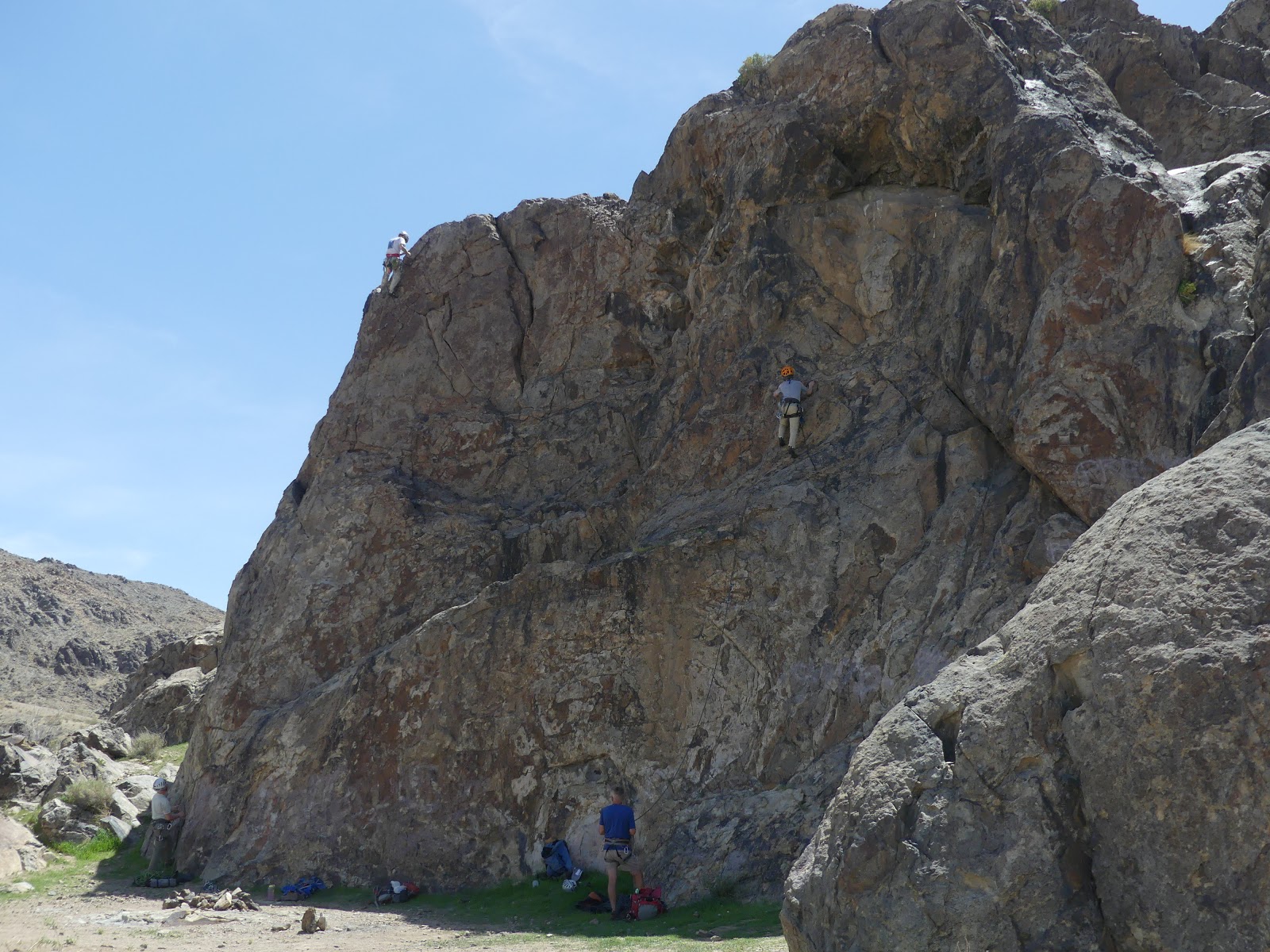 Land Cruising Adventure Sawtooth Canyon Campground BLM Barstow