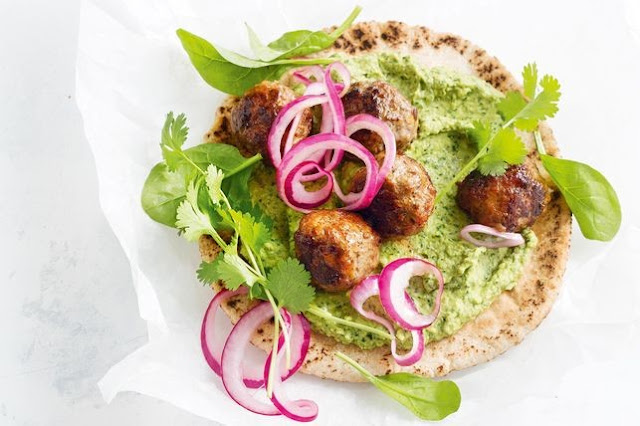 Lamb kofta and spicy green hummus 