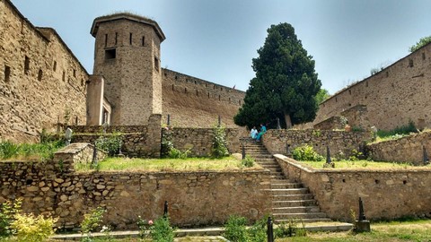 18 Best Places To Travel In Srinagar, India 18 Best Places To Travel In Srinagar, India