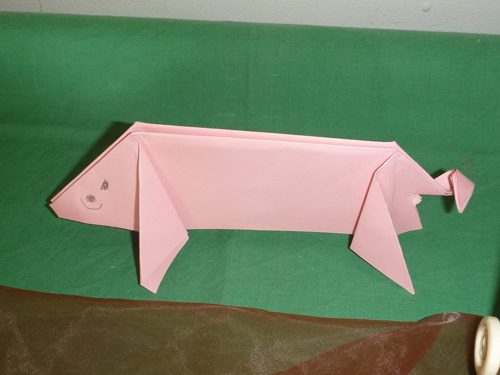 Märlimuus: Allerlei Schweinisches - Falten - Sachbuch - Spielort ...