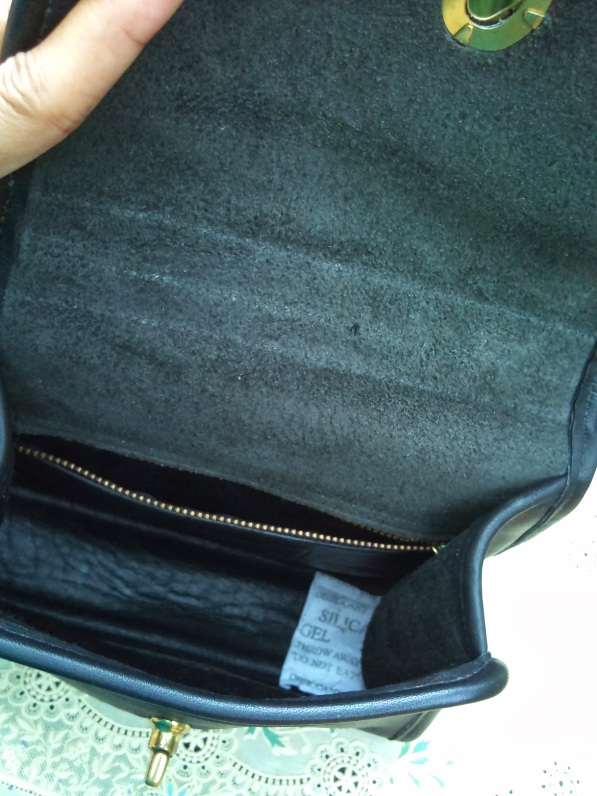 TAS COACH KULIT HITAM ASLI AUTHENTIC SECOND | Abee's Kiosk: TAS COACH