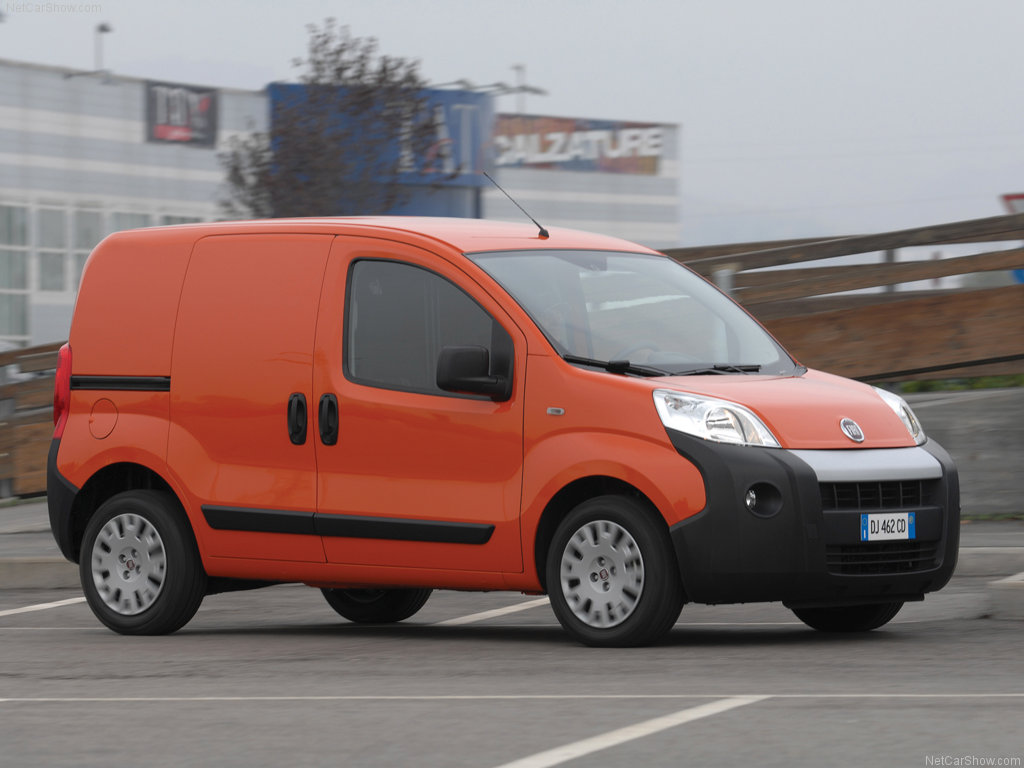 NOVEDADES SOBRE RUEDAS .FIAT PRESENTA EN ESPAÑA LA