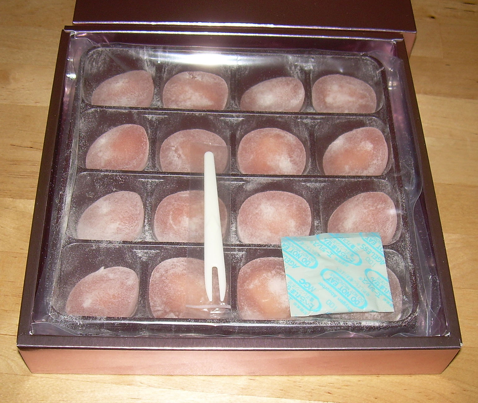 Japanese Snack Reviews Harajuku Mochi Chocolat Sakura