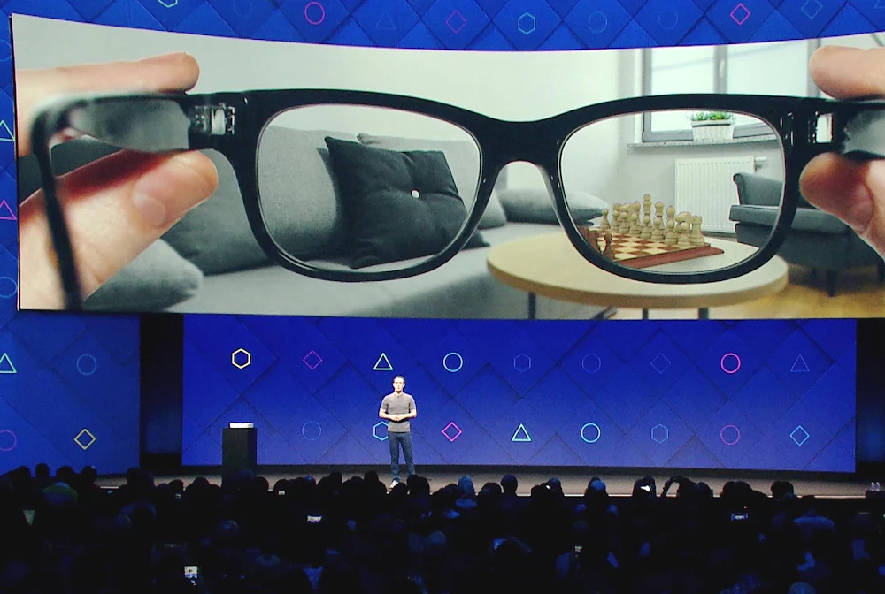 A new patent unveils more information about Facebook's AR glasses