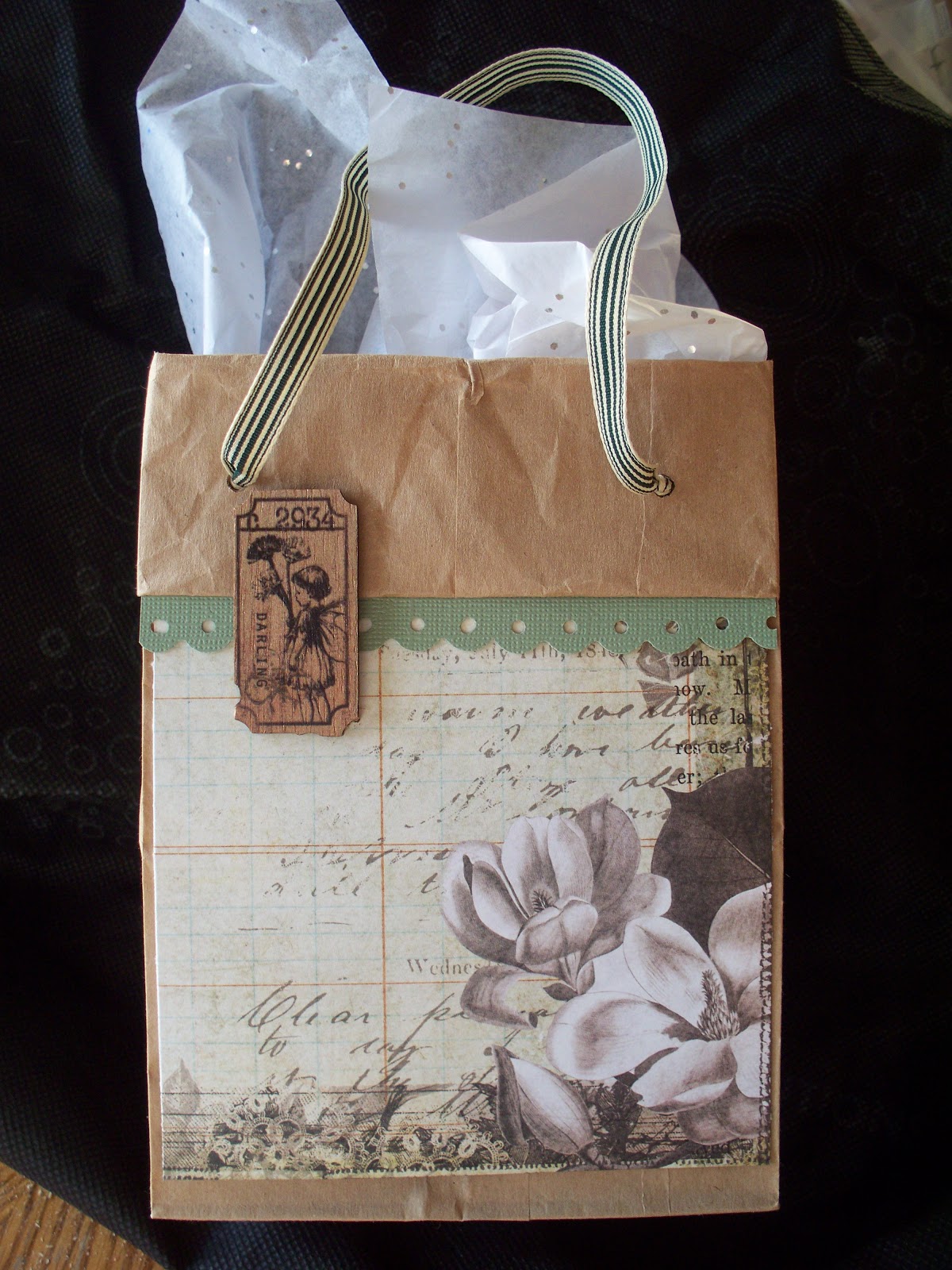The Hens Den Paper lunch bag to gift bag tutorial by Lori McClellan