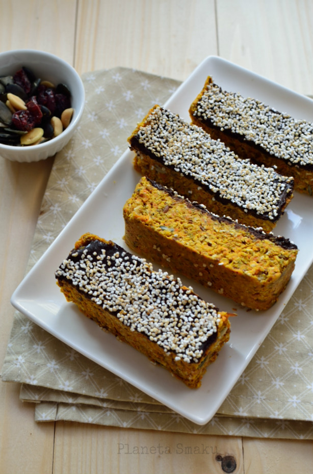 batoniki marchewkowe, batony bez cukru, zdrowa przekąska