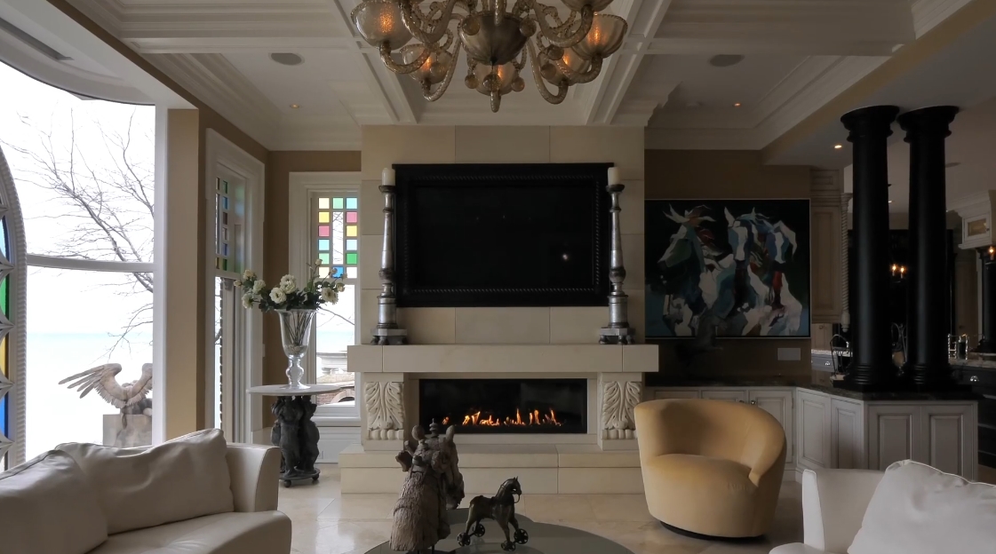 33 Interior Design Photos vs. 22 Bayview Dr, St. Catharines, ON Home Tour
