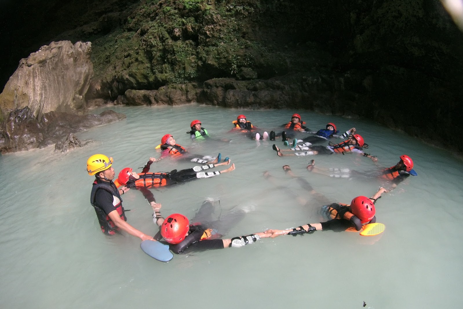 Goa Kalisuci - Tempat Cave Tubing di Jogja - Tempat Wisata