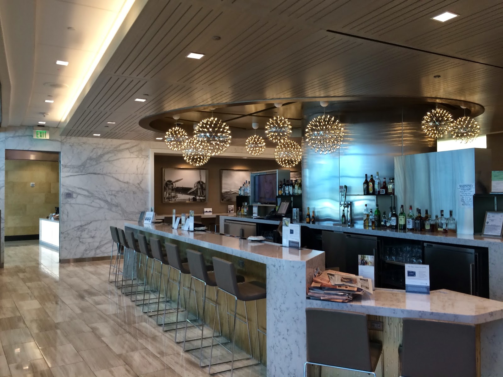 GREAT EATS HAWAII UNITED CLUB LOUNGE SAN DIEGO INTERNATIONAL AIRPORT