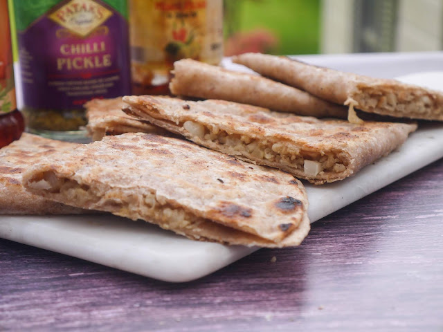 This Muslim Girl Bakes: Cauliflower Chilli Cheese Stuffed Roti.