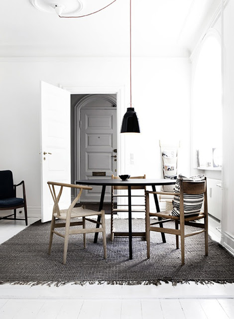 TENDENCIA: SILLAS DIFERENTES PARA EL COMEDOR