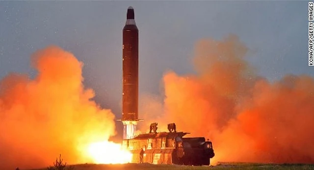 Pukguksong-2 TEL based Missile Launch / Source: KCNA