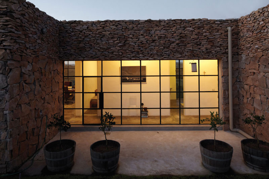 Casas Grandes y Destinos Una Casa de Campo Moderna en Uruguay.