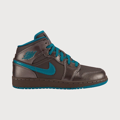 Air Jordan 1 Mid (3.5y-7y) Girls' Shoe # 555112-027