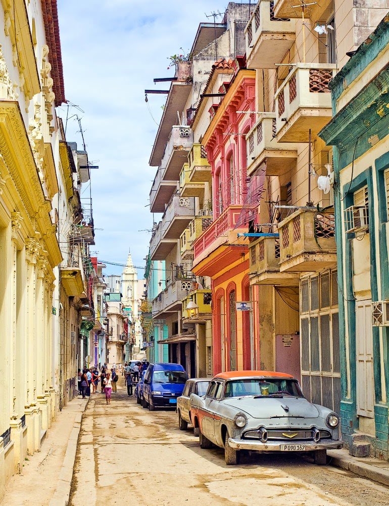 the-hopeful-traveller-cuba-the-streets-of-havana