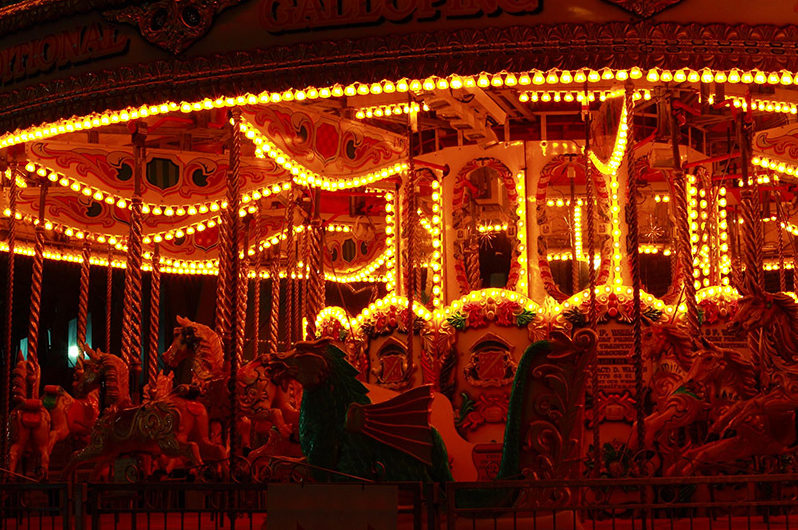 The Docklands Christmas Festival 2012 Dublin morando no exterior