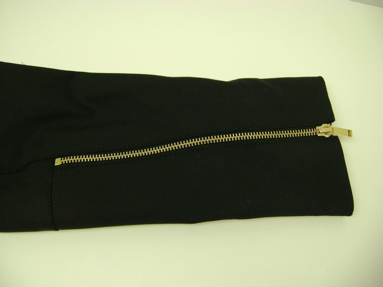 Village Dressmaker Shortening Jacket Sleeves with Zipper Detail